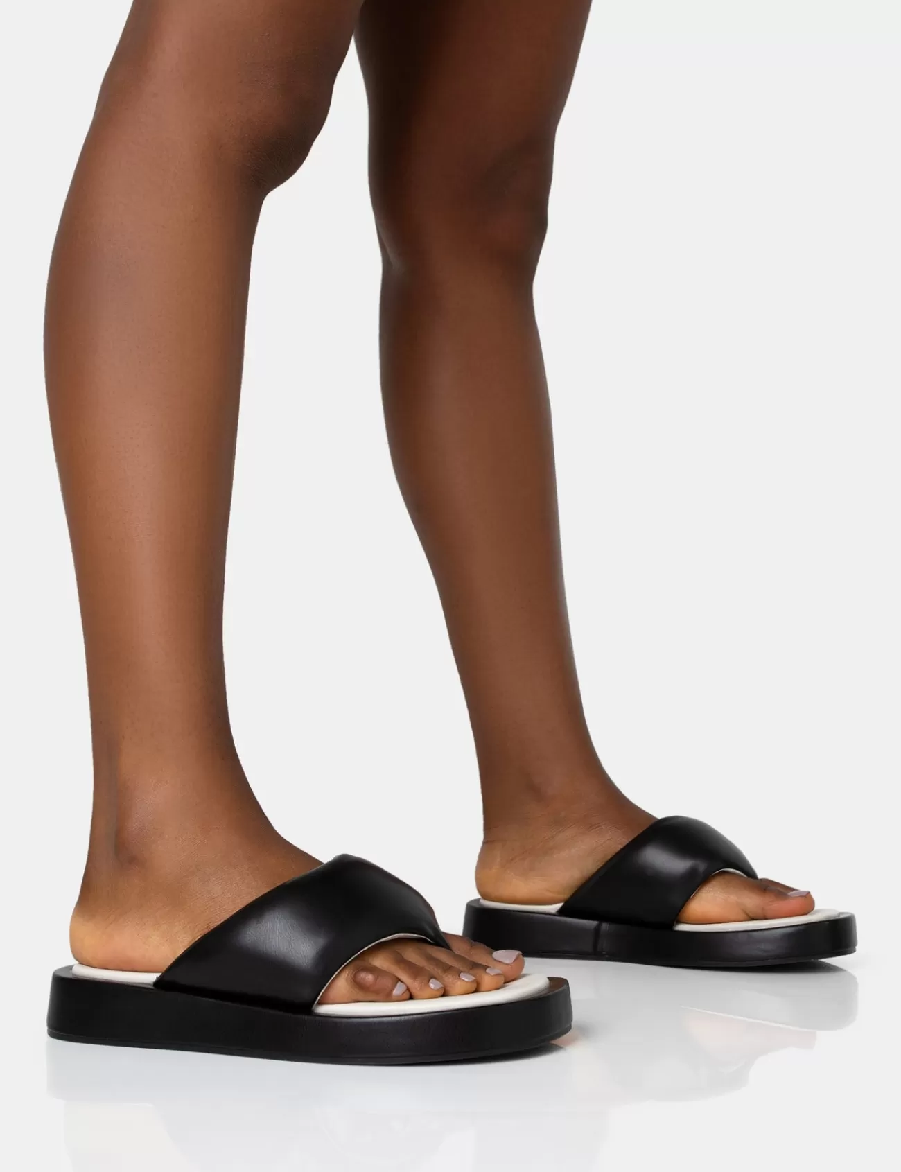 Public Desire Vacay Contrast Padded Square Toe Flip Flop Sandals Black Discount